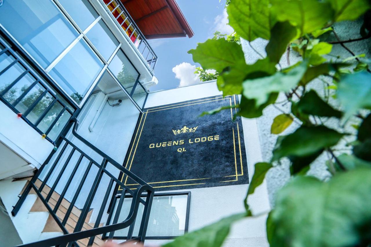 Queens Lodge Κάντι Εξωτερικό φωτογραφία